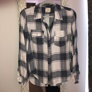 Harper Blue button down with pearl details